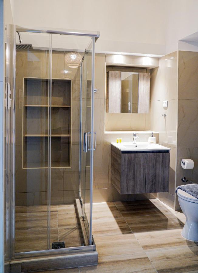 Smyrnis Apartment *