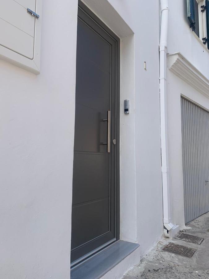 Apartment Smyrnis *