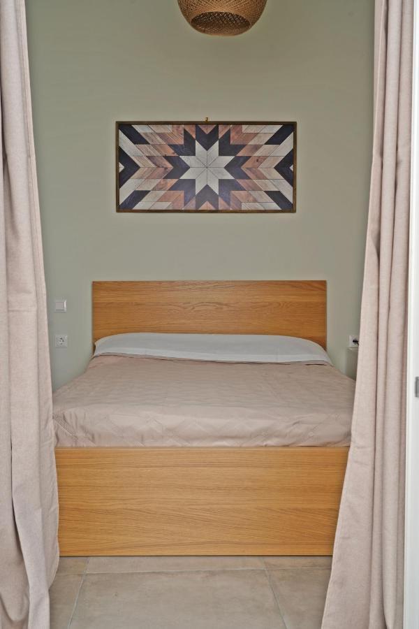 Smyrnis Apartment